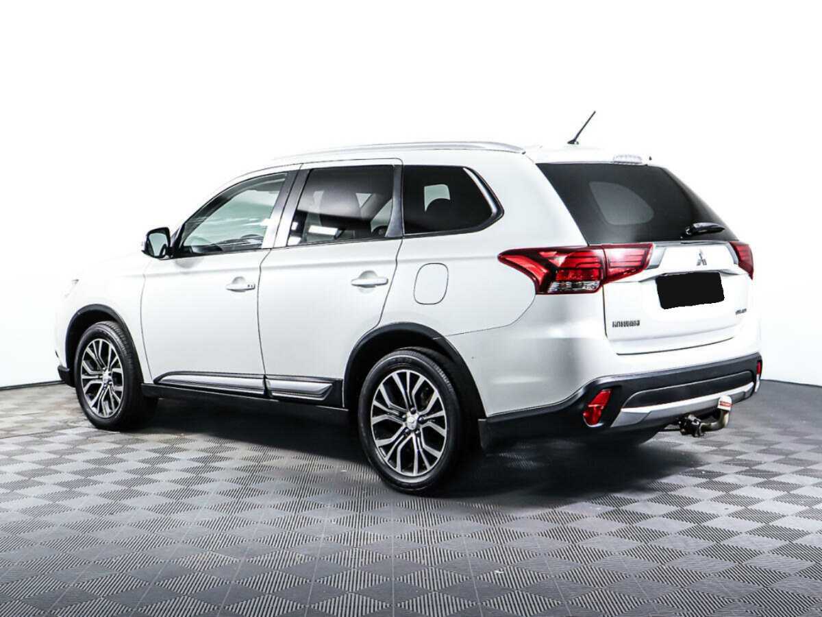 Купить Mitsubishi Outlander с пробегом. Фото: #6