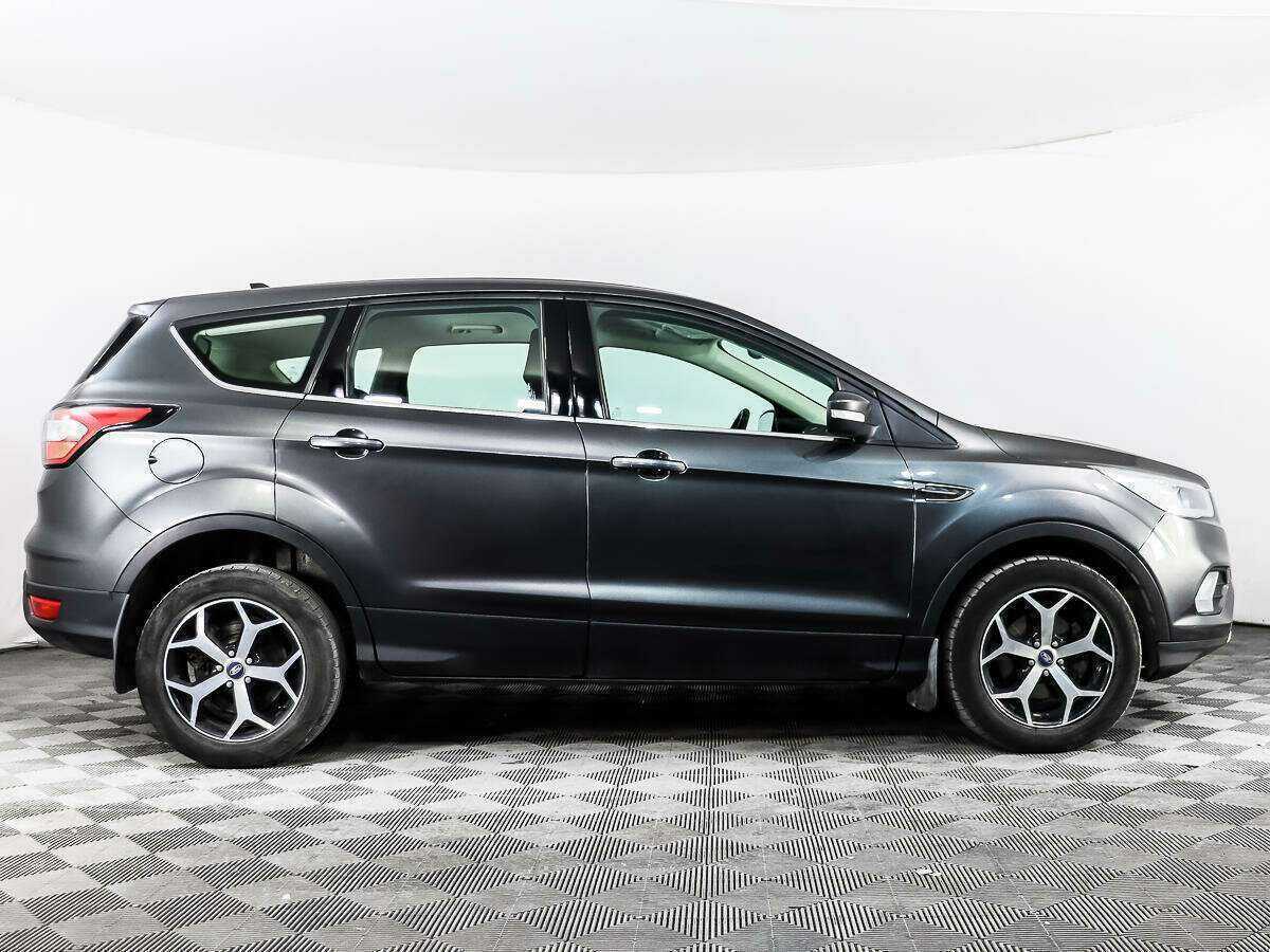 Купить Ford Kuga с пробегом. Фото: #3