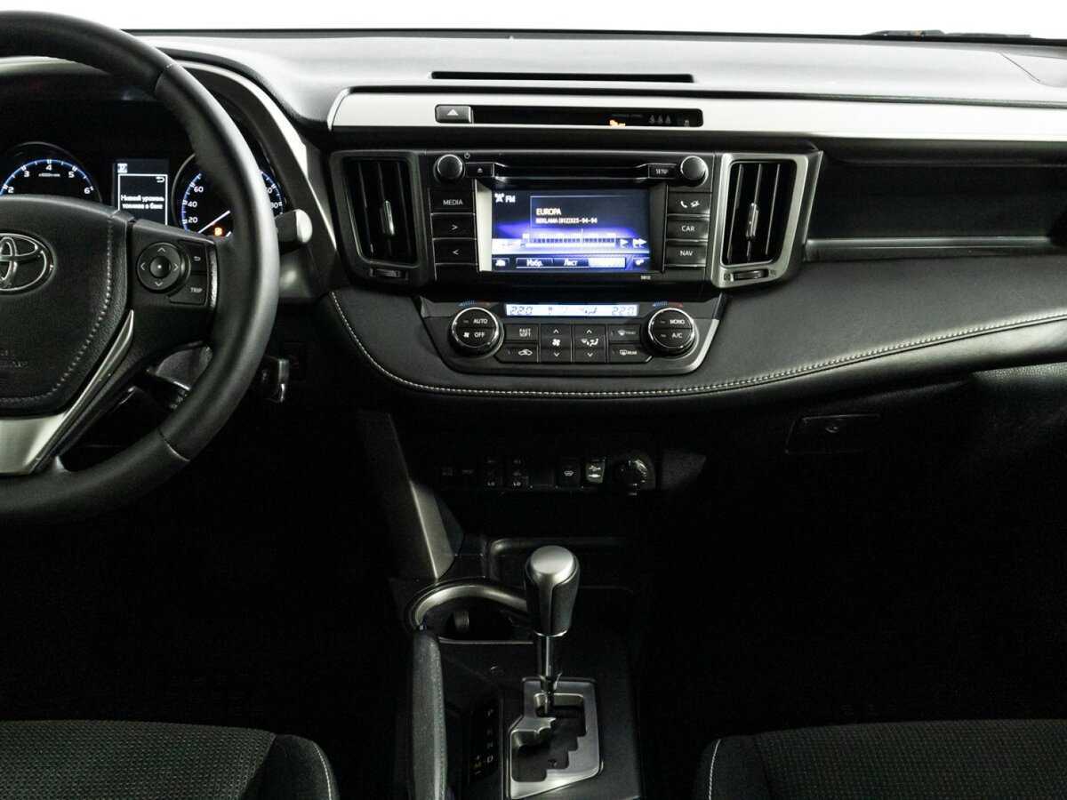 Купить Toyota RAV4 с пробегом. Фото: #13