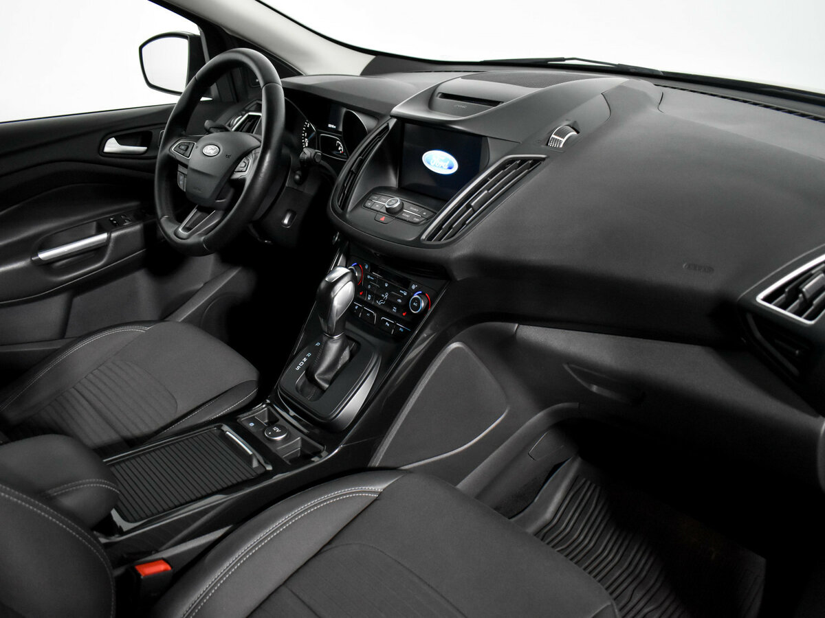 Купить Ford Kuga с пробегом. Фото: #10