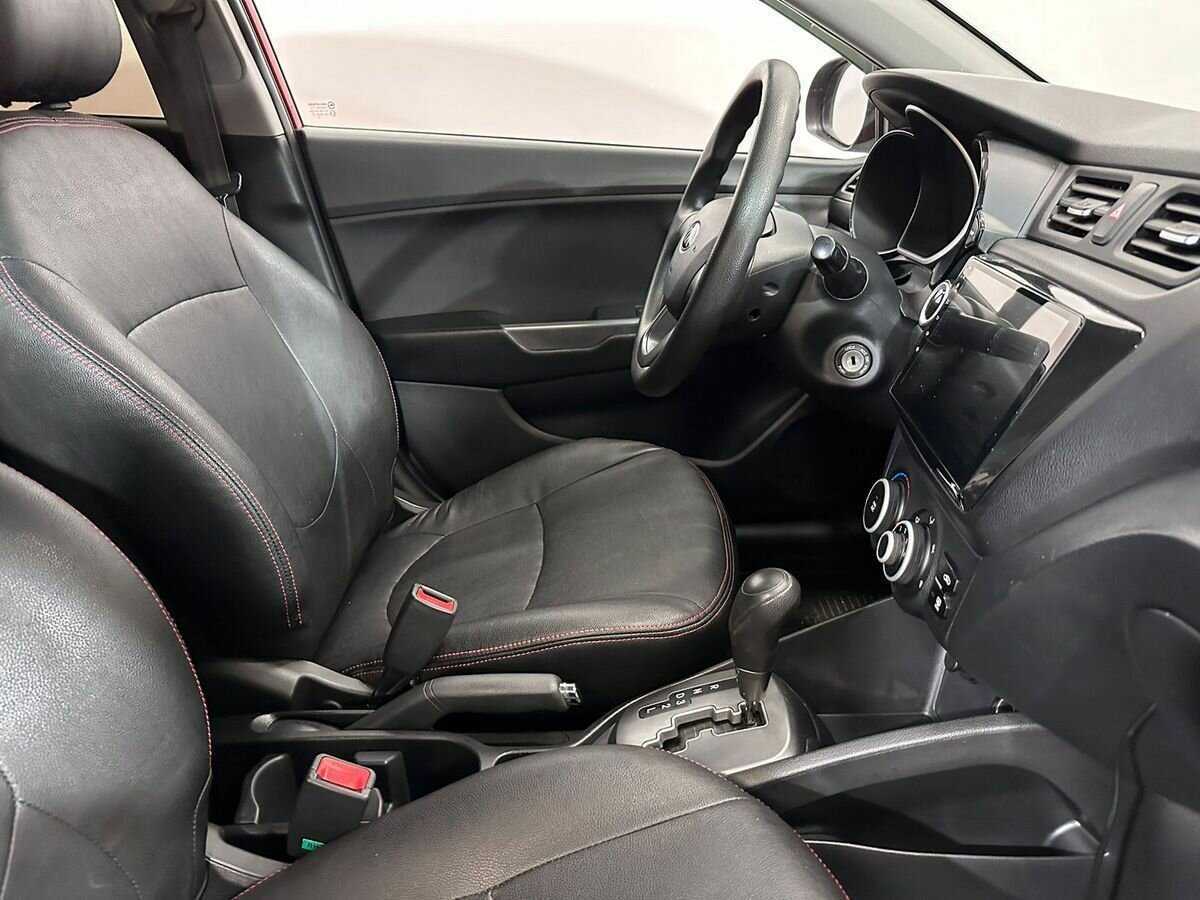 Купить Kia Rio с пробегом. Фото: #8