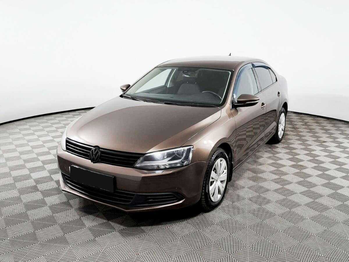 Купить Volkswagen Jetta с пробегом. Посмотреть фото