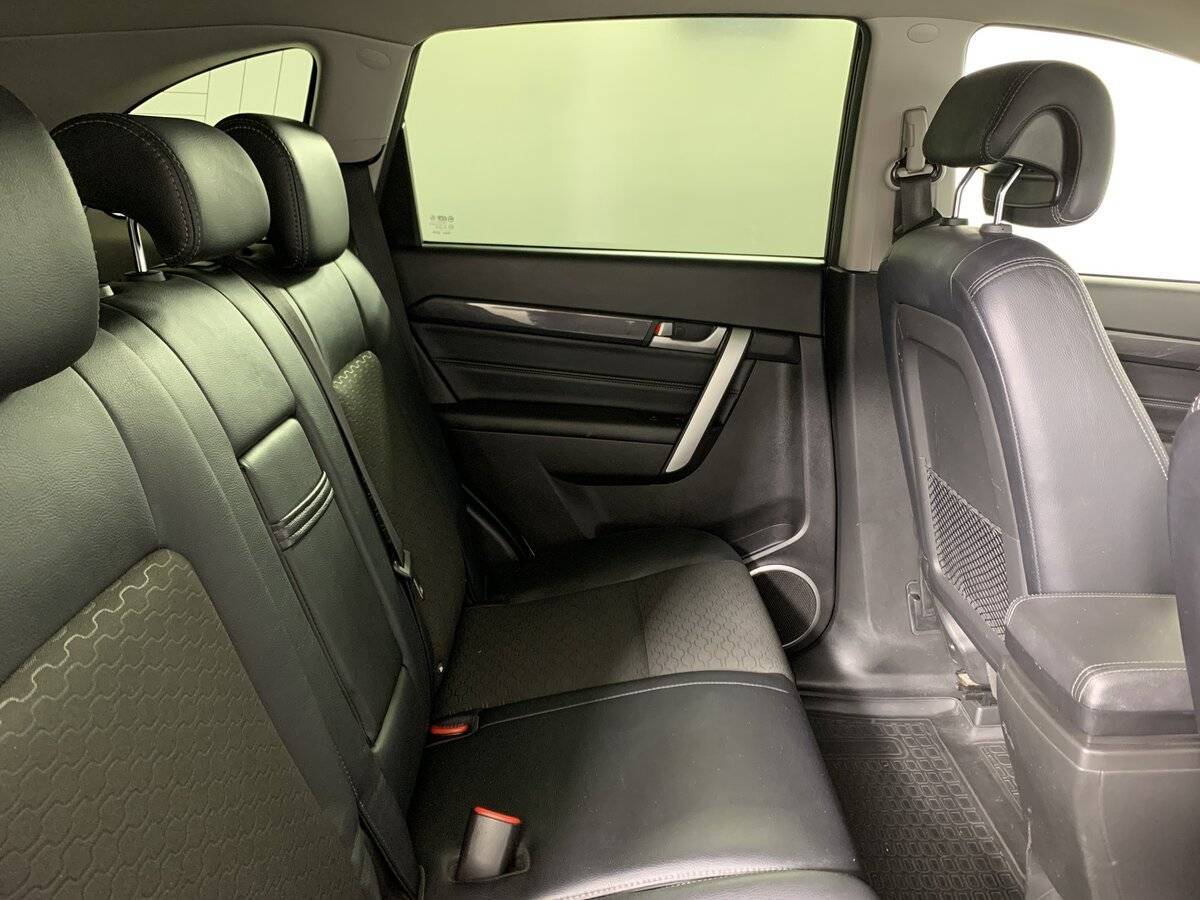 Купить Chevrolet Captiva с пробегом. Фото: #16