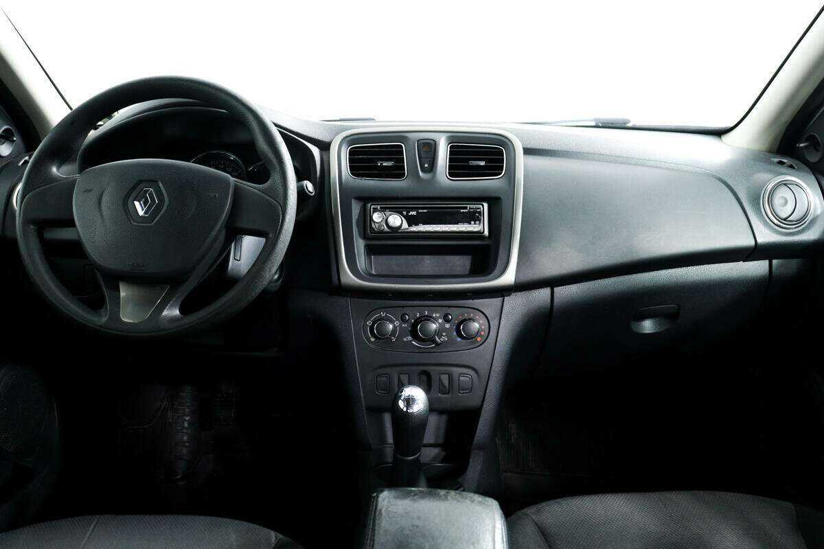 Купить Renault Logan с пробегом. Фото: #10