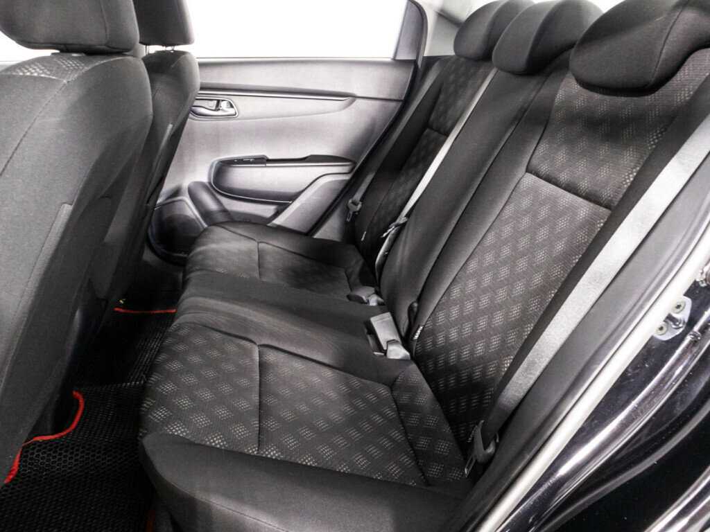 Купить Kia Rio с пробегом. Фото: #9