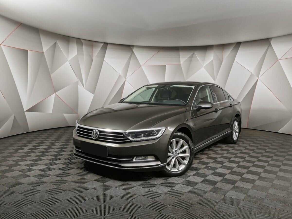 Купить Volkswagen Passat с пробегом. Посмотреть фото