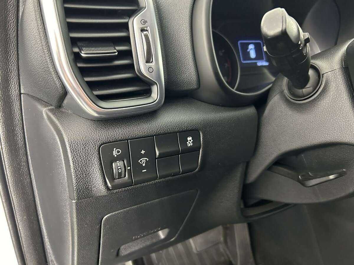 Купить Kia Sportage с пробегом. Фото: #8