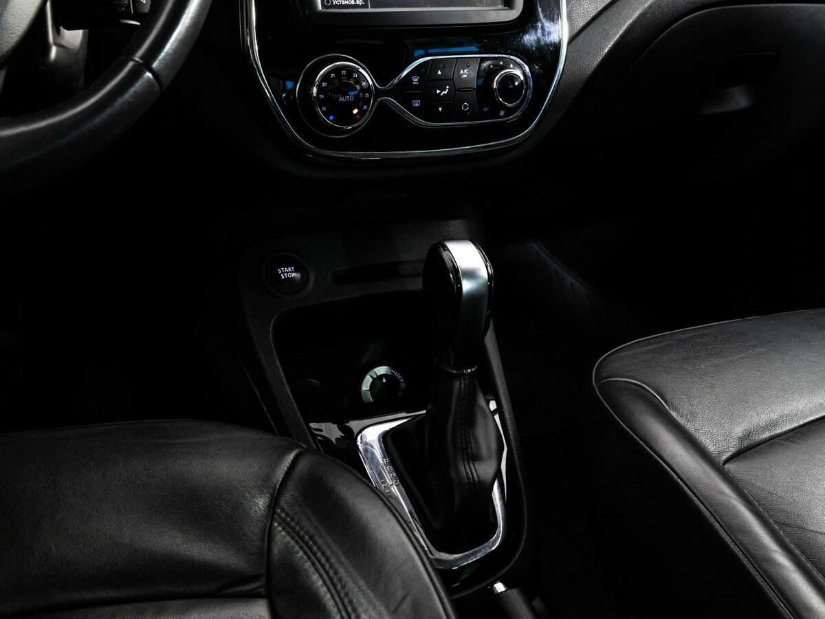 Купить Renault Kaptur с пробегом. Фото: #9