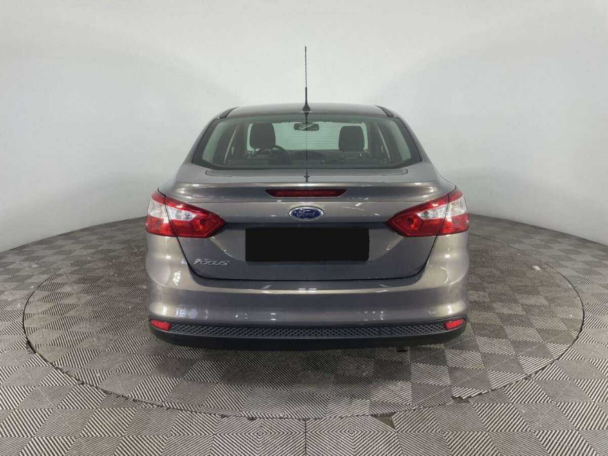 Купить Ford Focus с пробегом. Фото: #2