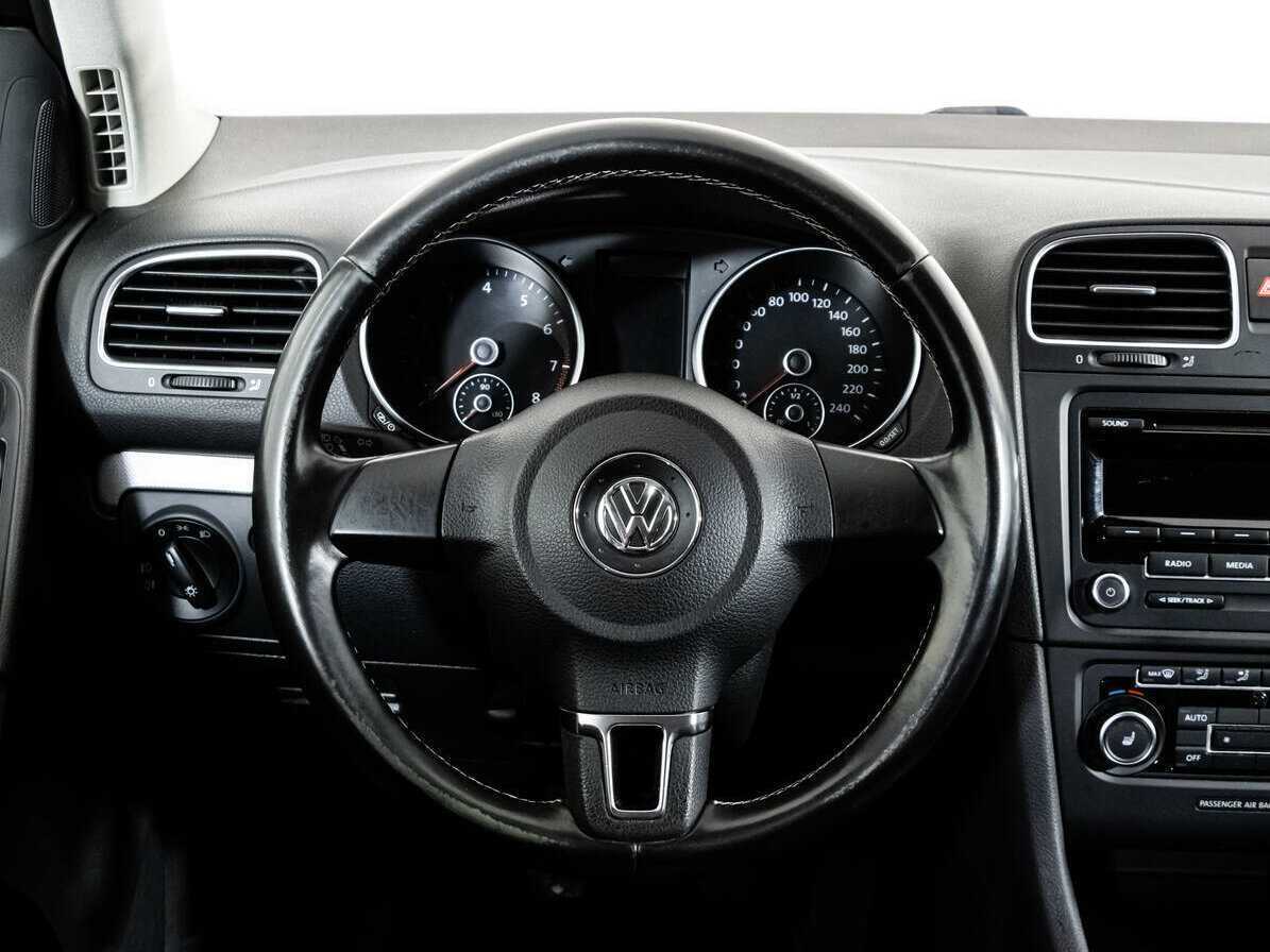 Купить Volkswagen Golf с пробегом. Фото: #11