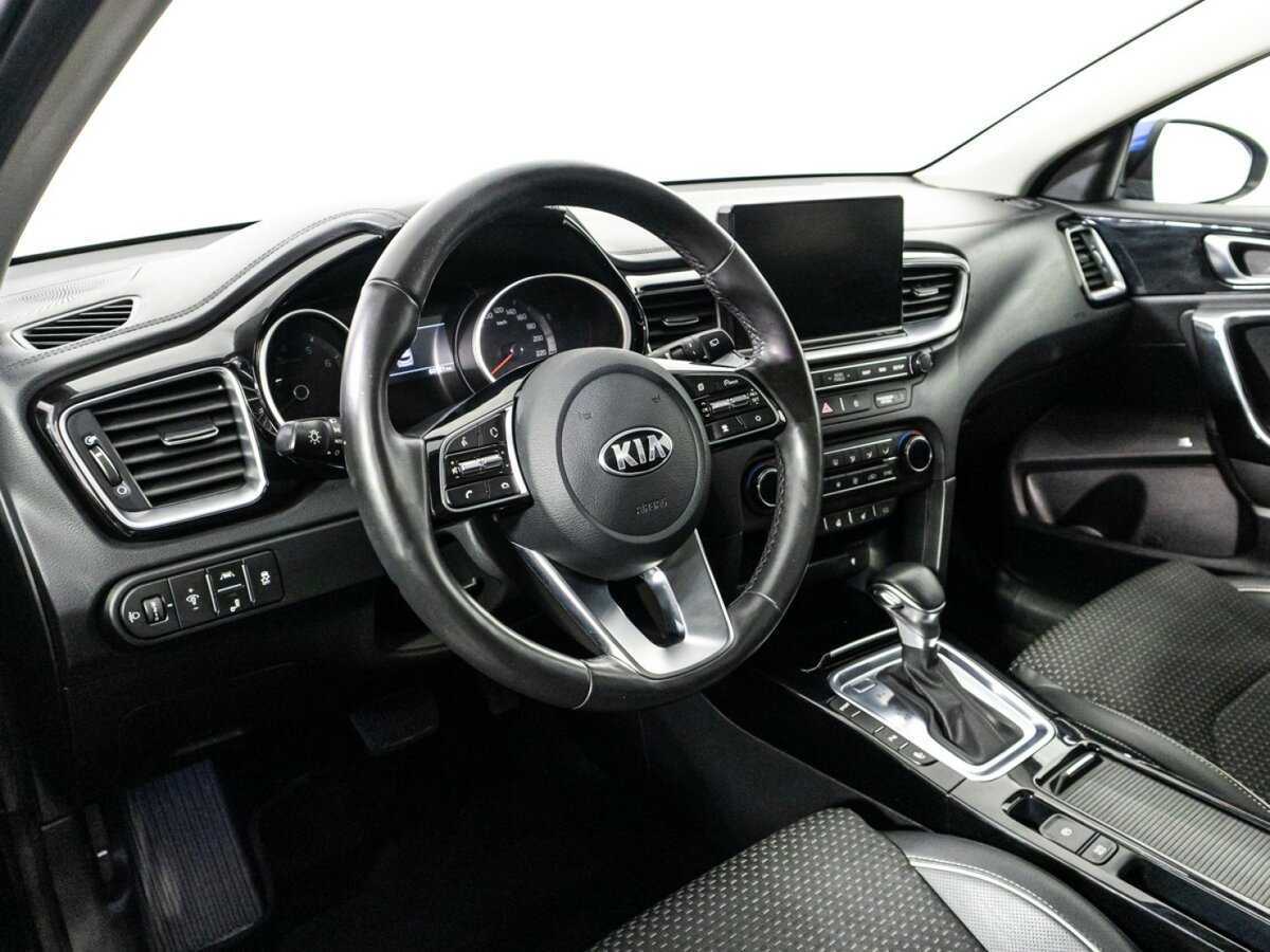 Купить Kia Ceed с пробегом. Фото: #7