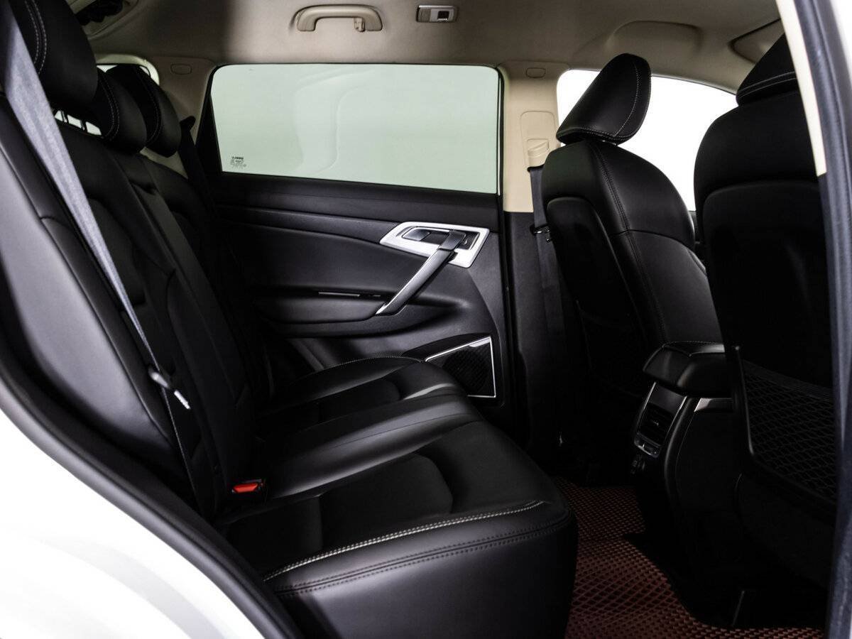 Купить Geely Atlas с пробегом. Фото: #18