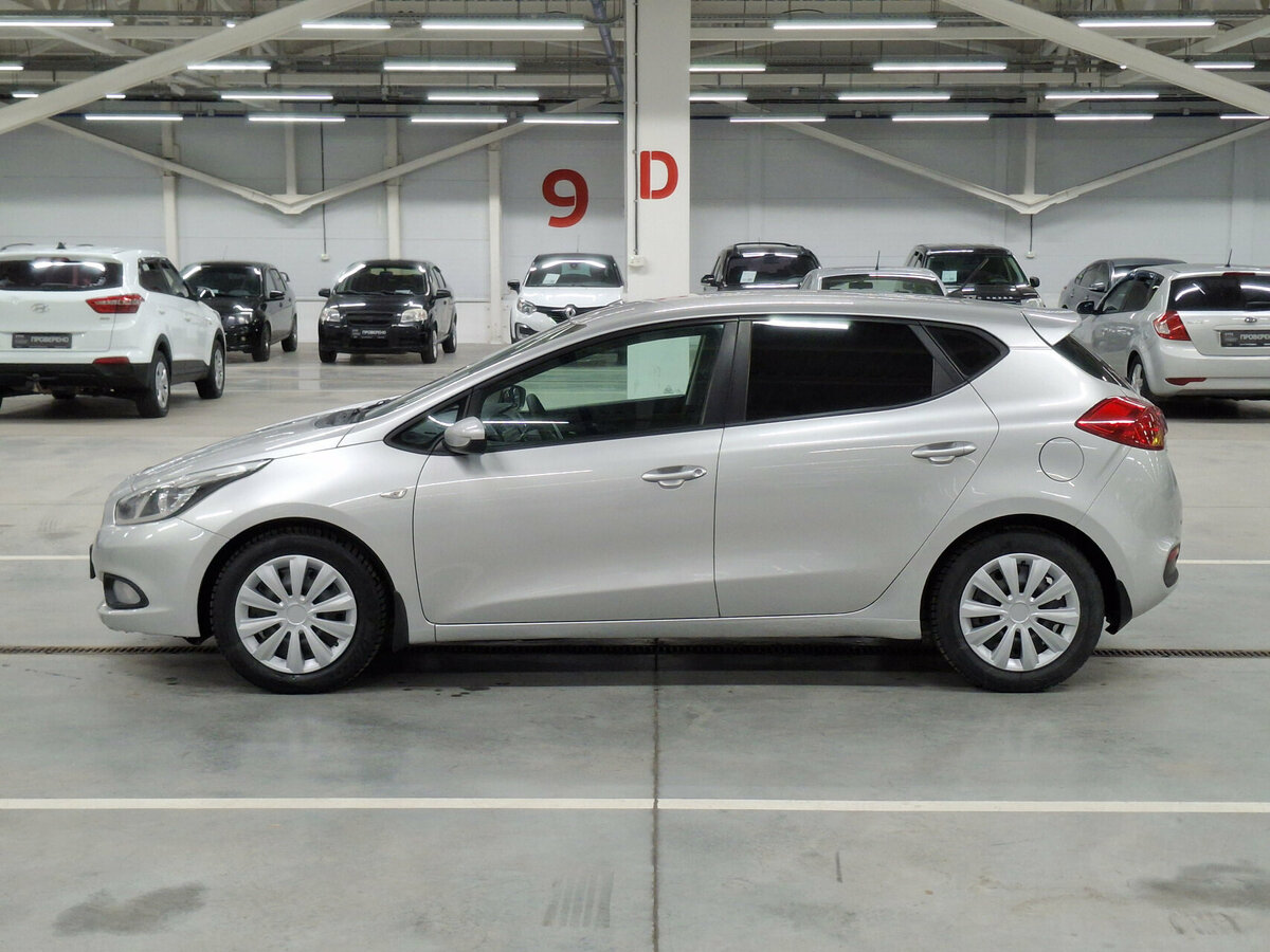 Купить Kia Ceed с пробегом. Фото: #7