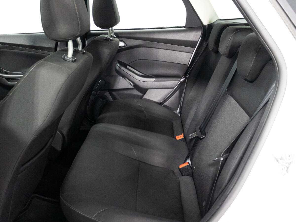Купить Ford Focus с пробегом. Фото: #9