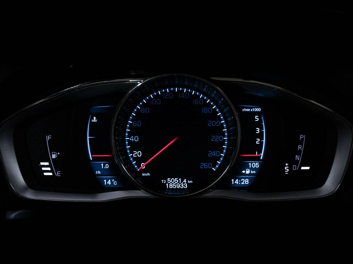 Купить Volvo XC60 с пробегом. Фото: #22