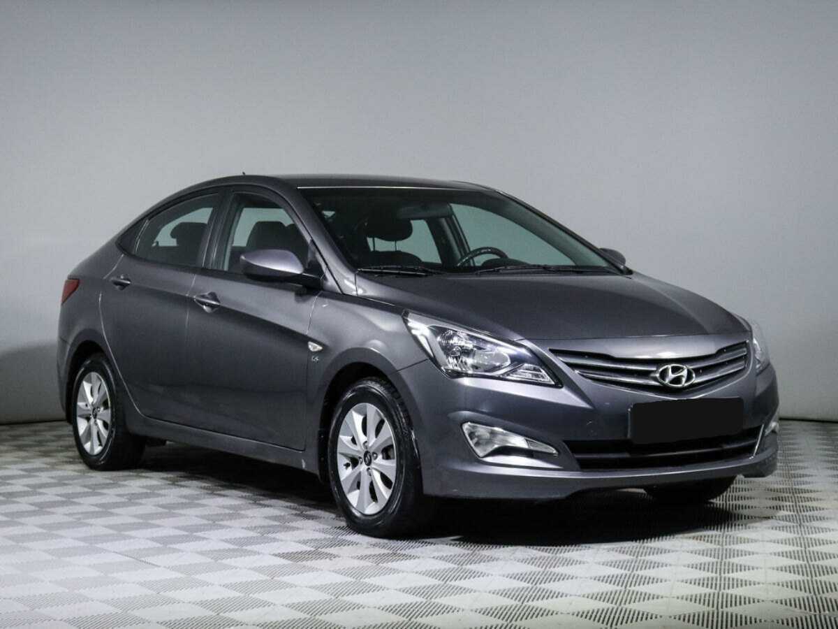 Купить Hyundai Solaris с пробегом. Фото: #2