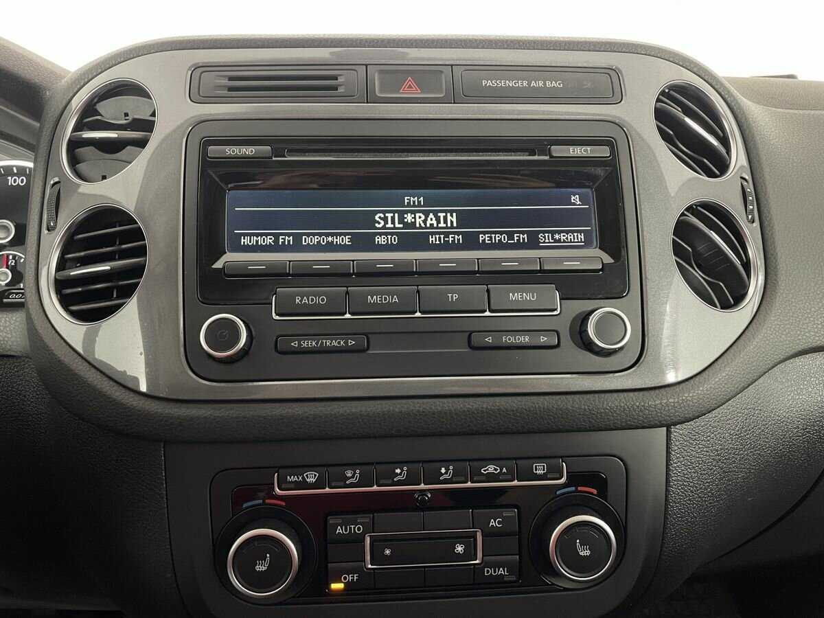 Купить Volkswagen Tiguan с пробегом. Фото: #11
