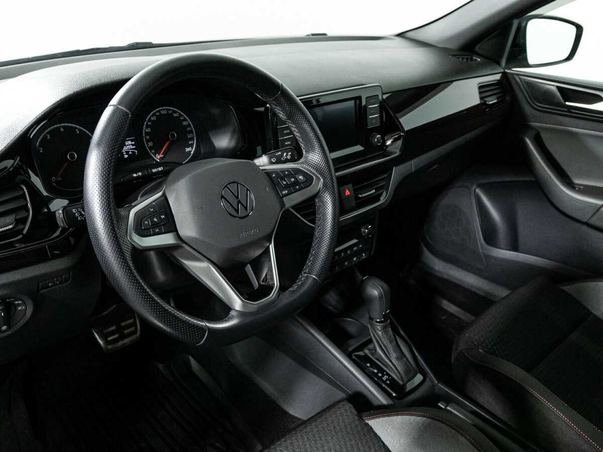 Купить Volkswagen Polo с пробегом. Фото: #10