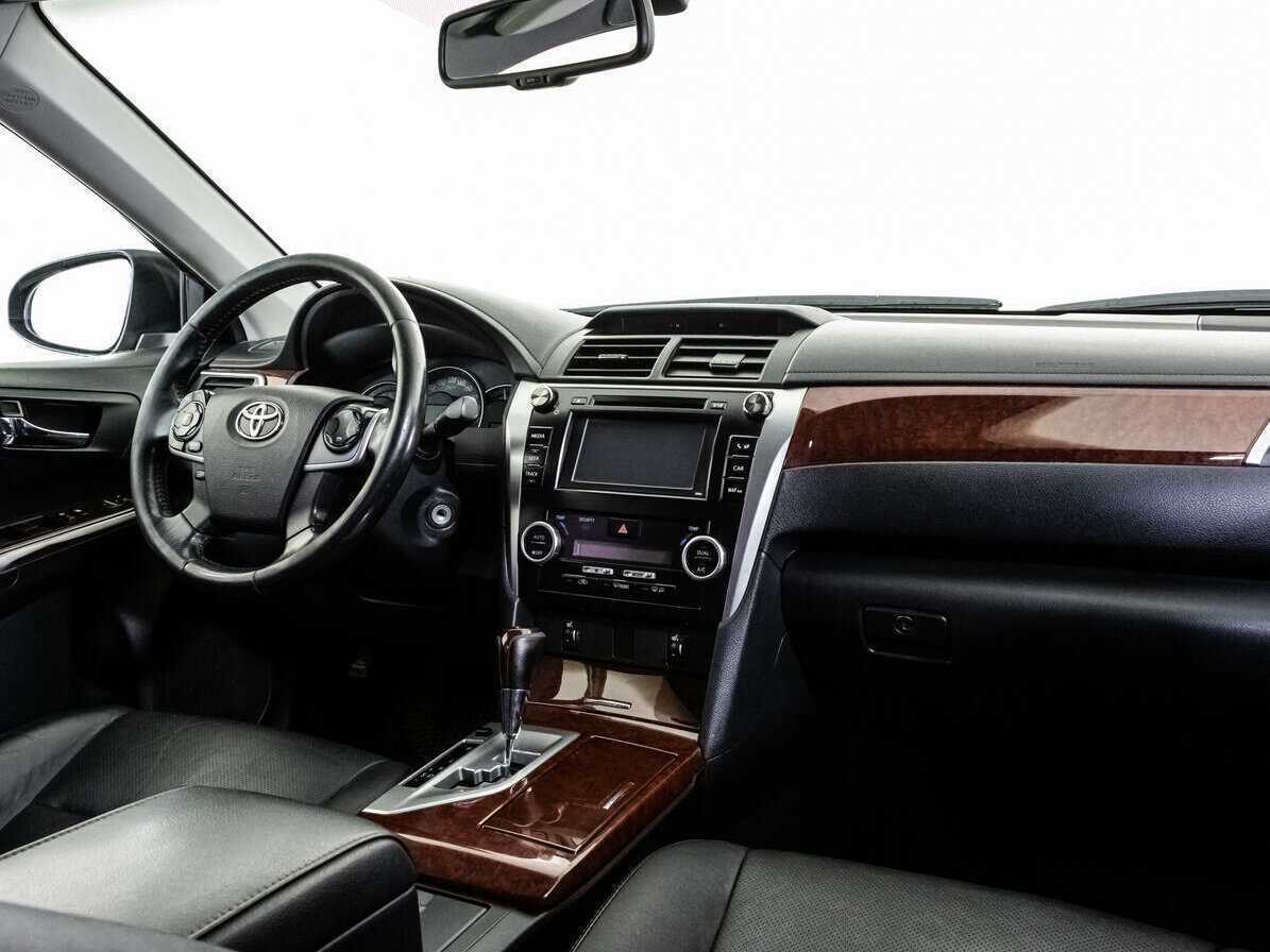 Купить Toyota Camry с пробегом. Фото: #6