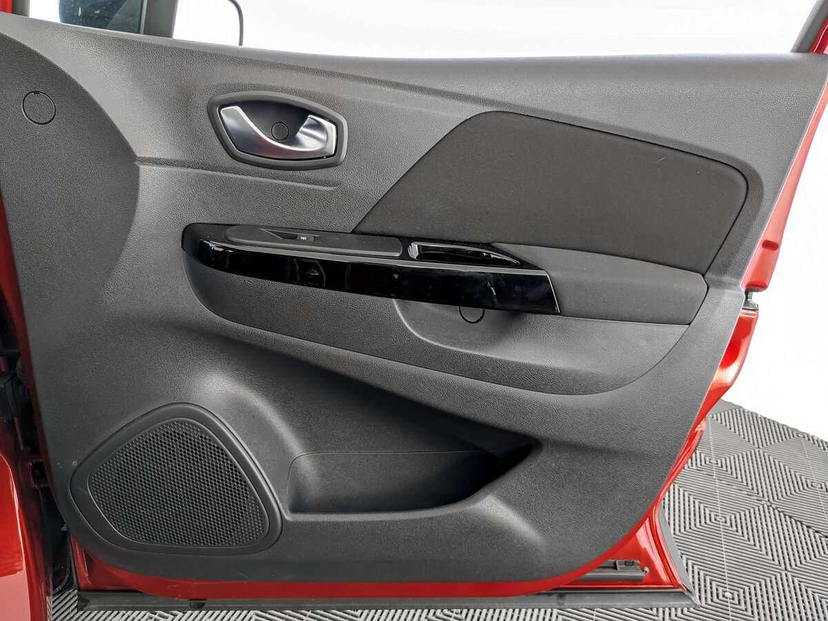 Купить Renault Kaptur с пробегом. Фото: #18