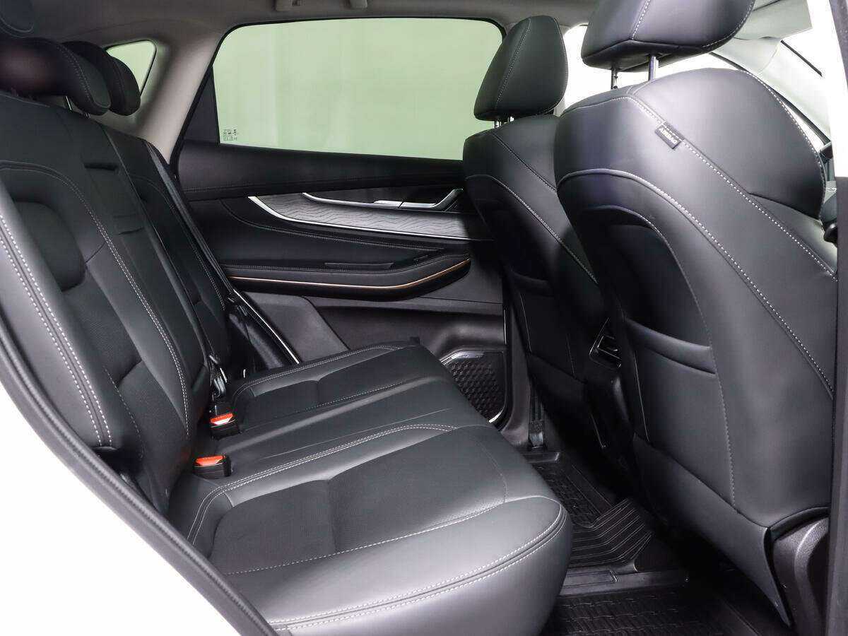 Купить EXEED LX с пробегом. Фото: #10