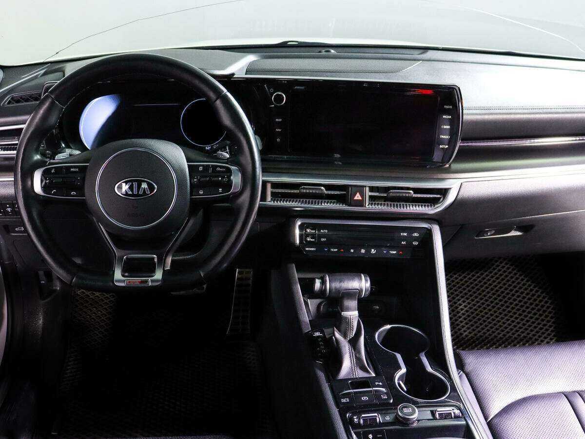 Купить Kia K5 с пробегом. Фото: #10
