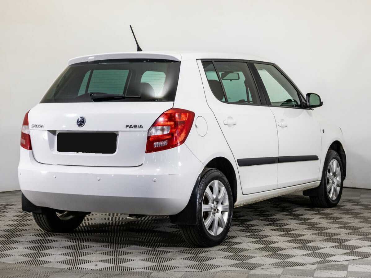 Купить Skoda Fabia с пробегом. Фото: #4