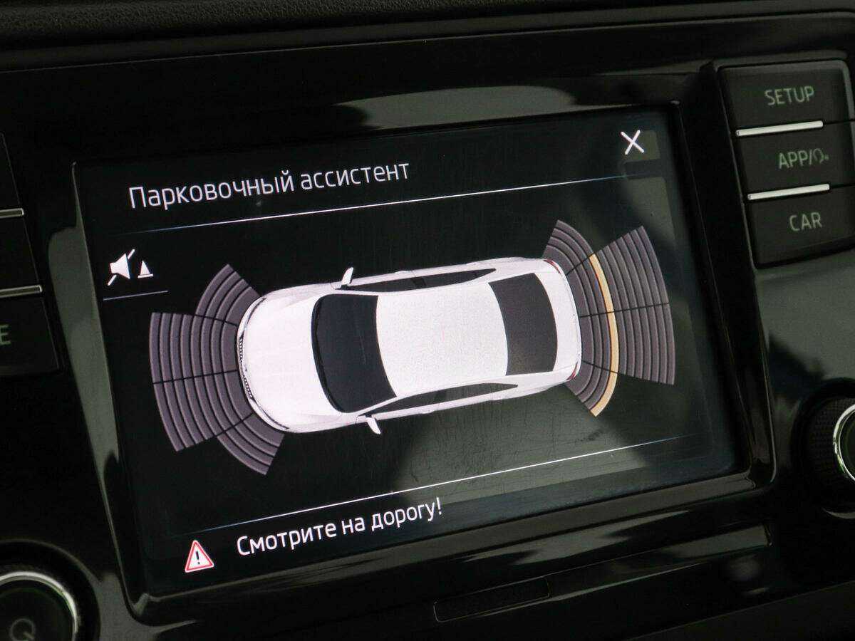 Купить Skoda Rapid с пробегом. Фото: #12