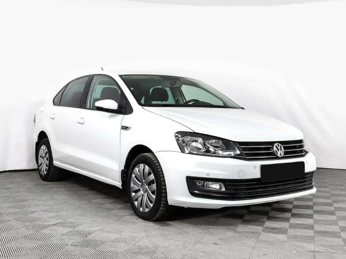 Купить Volkswagen Polo с пробегом. Фото: #2