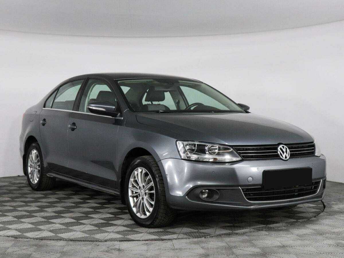 Купить Volkswagen Jetta с пробегом. Фото: #2