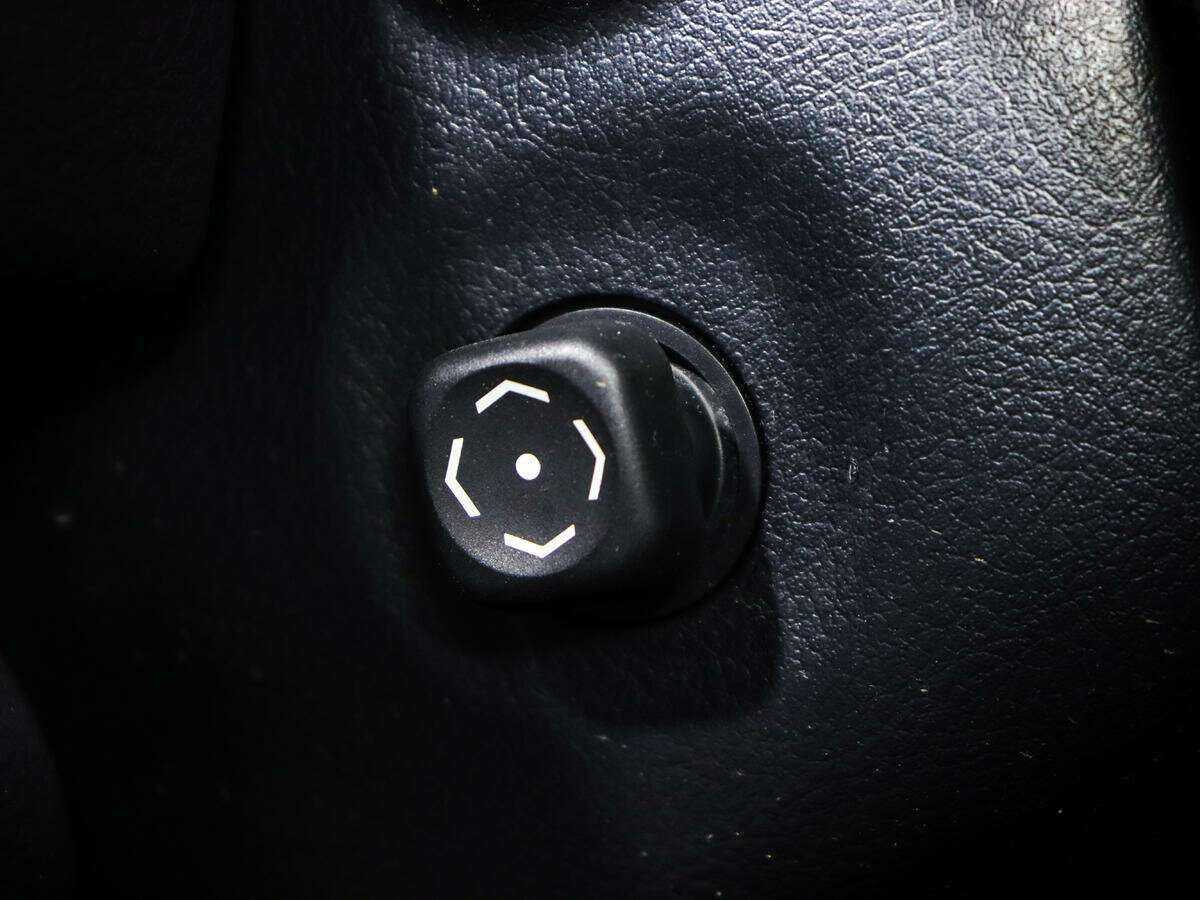 Купить Toyota Camry с пробегом. Фото: #14