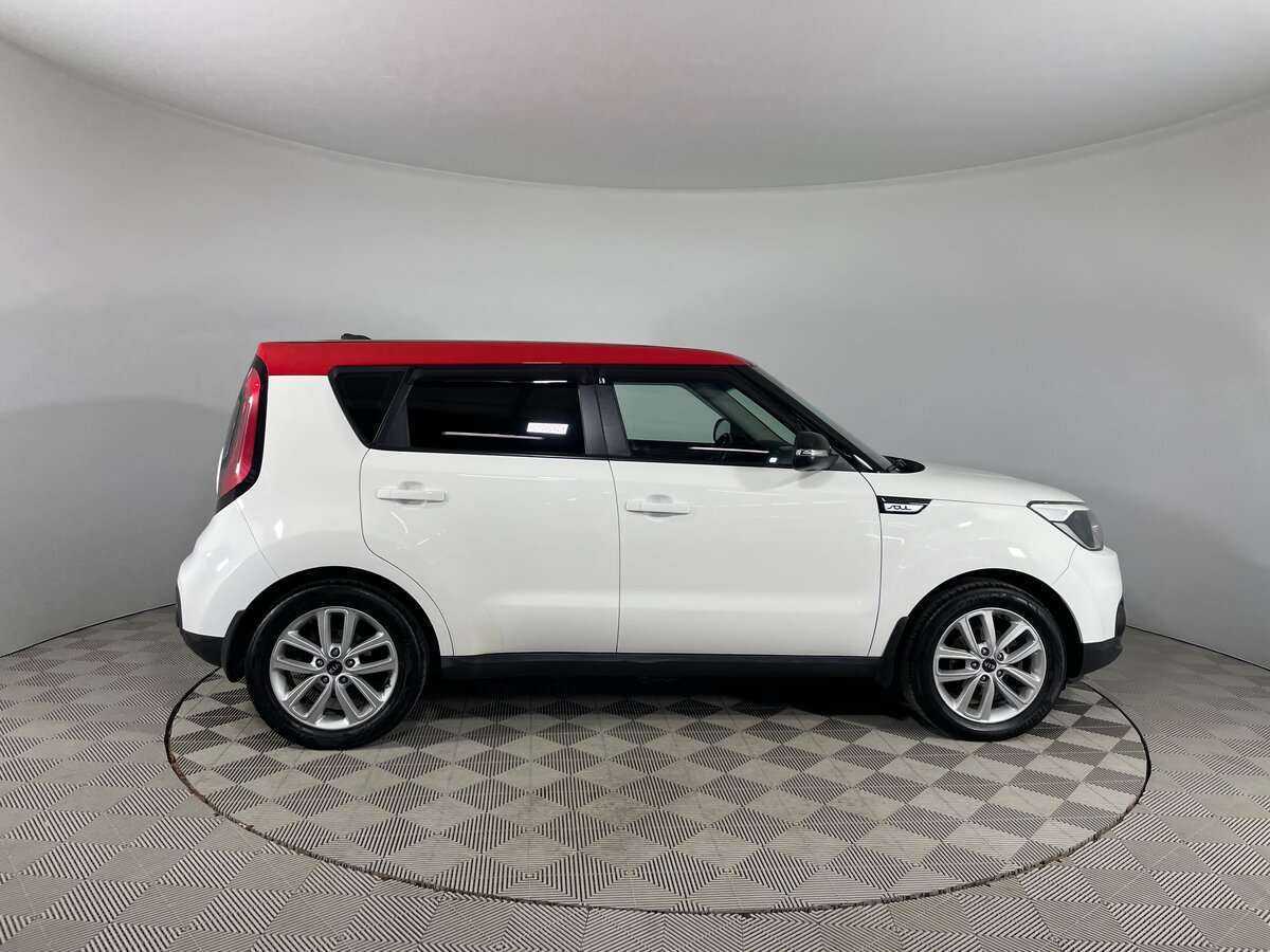 Купить Kia Soul с пробегом. Фото: #3