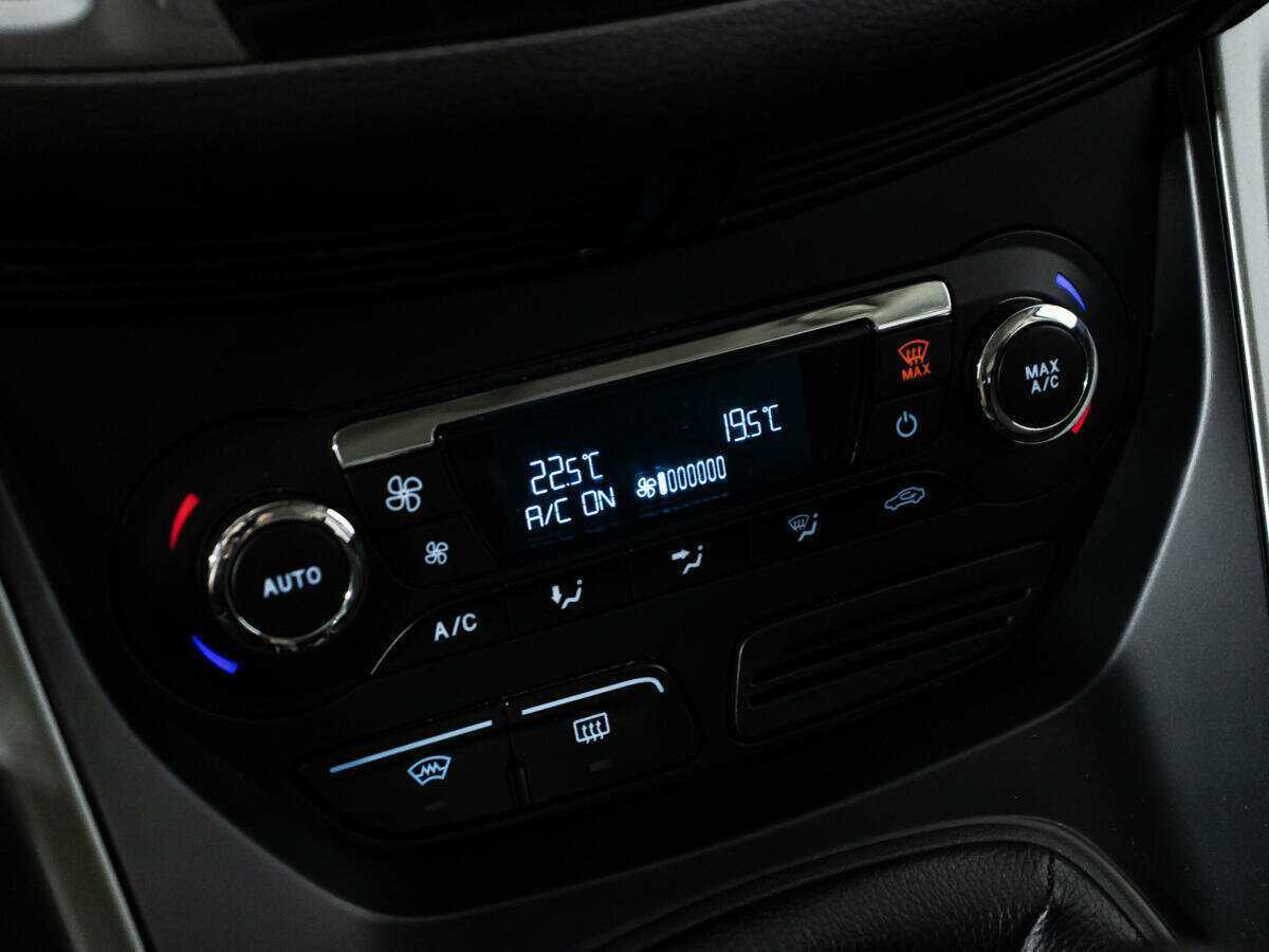 Купить Ford Kuga с пробегом. Фото: #14