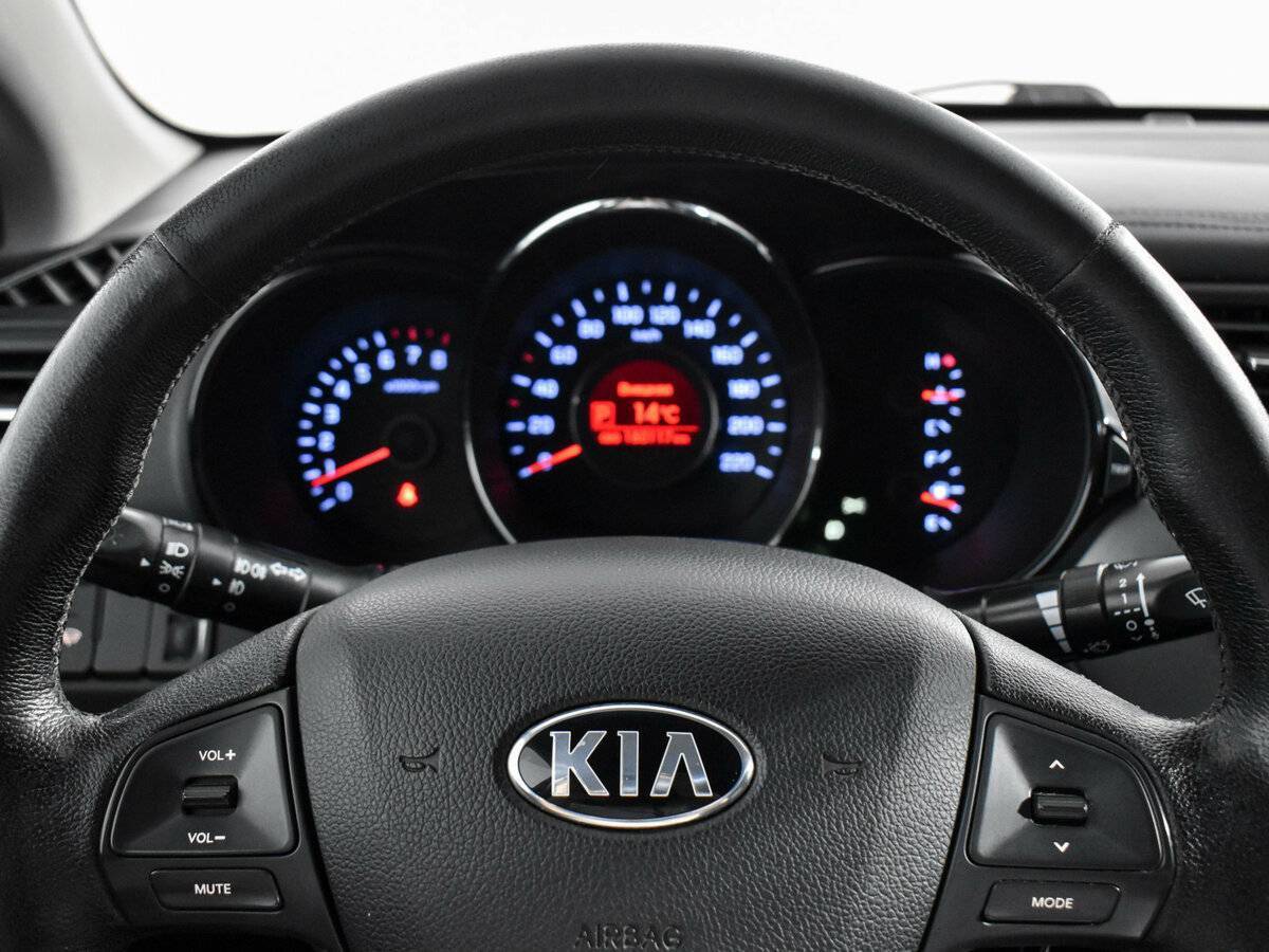 Купить Kia Rio с пробегом. Фото: #17