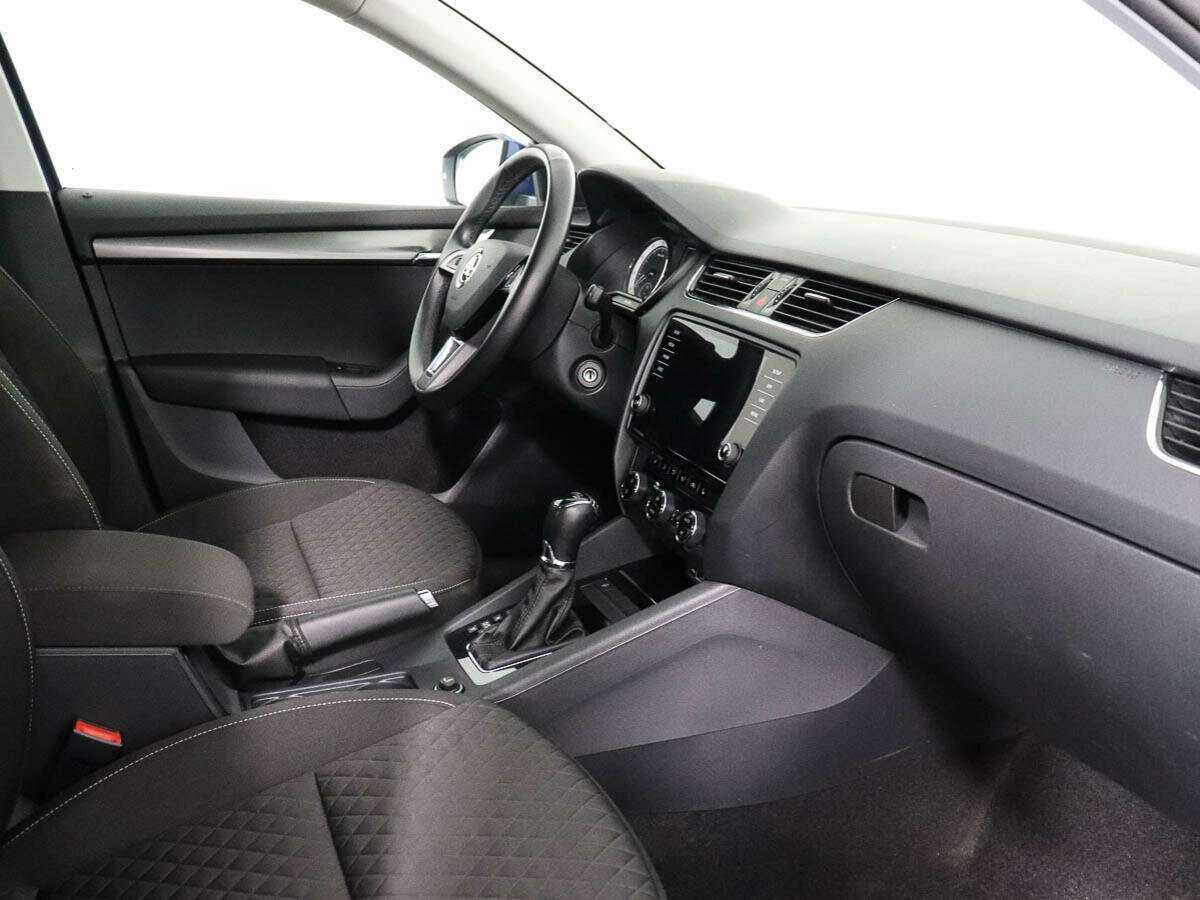 Купить Skoda Octavia с пробегом. Фото: #6