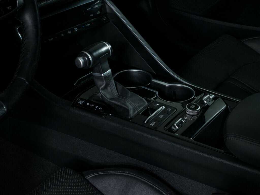 Купить Kia K5 с пробегом. Фото: #13