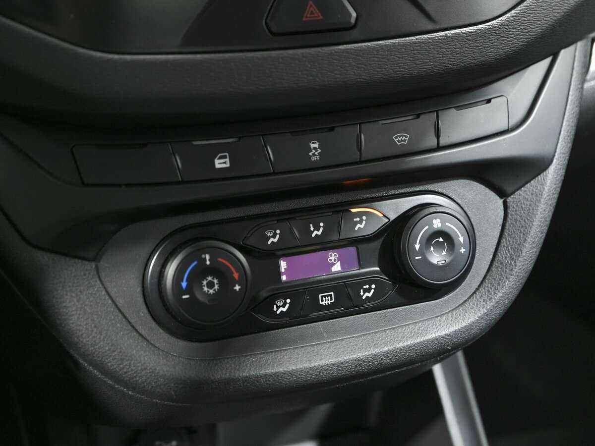 Купить Lada (ВАЗ) Vesta с пробегом. Фото: #10