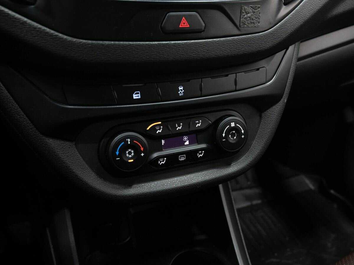 Купить Lada (ВАЗ) Vesta с пробегом. Фото: #14