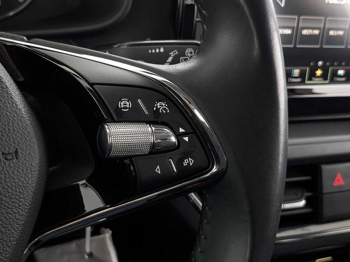 Купить Skoda Rapid с пробегом. Фото: #27