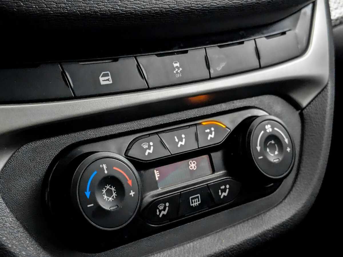 Купить Lada (ВАЗ) Vesta с пробегом. Фото: #20