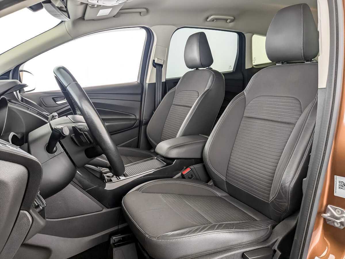 Купить Ford Kuga с пробегом. Фото: #19