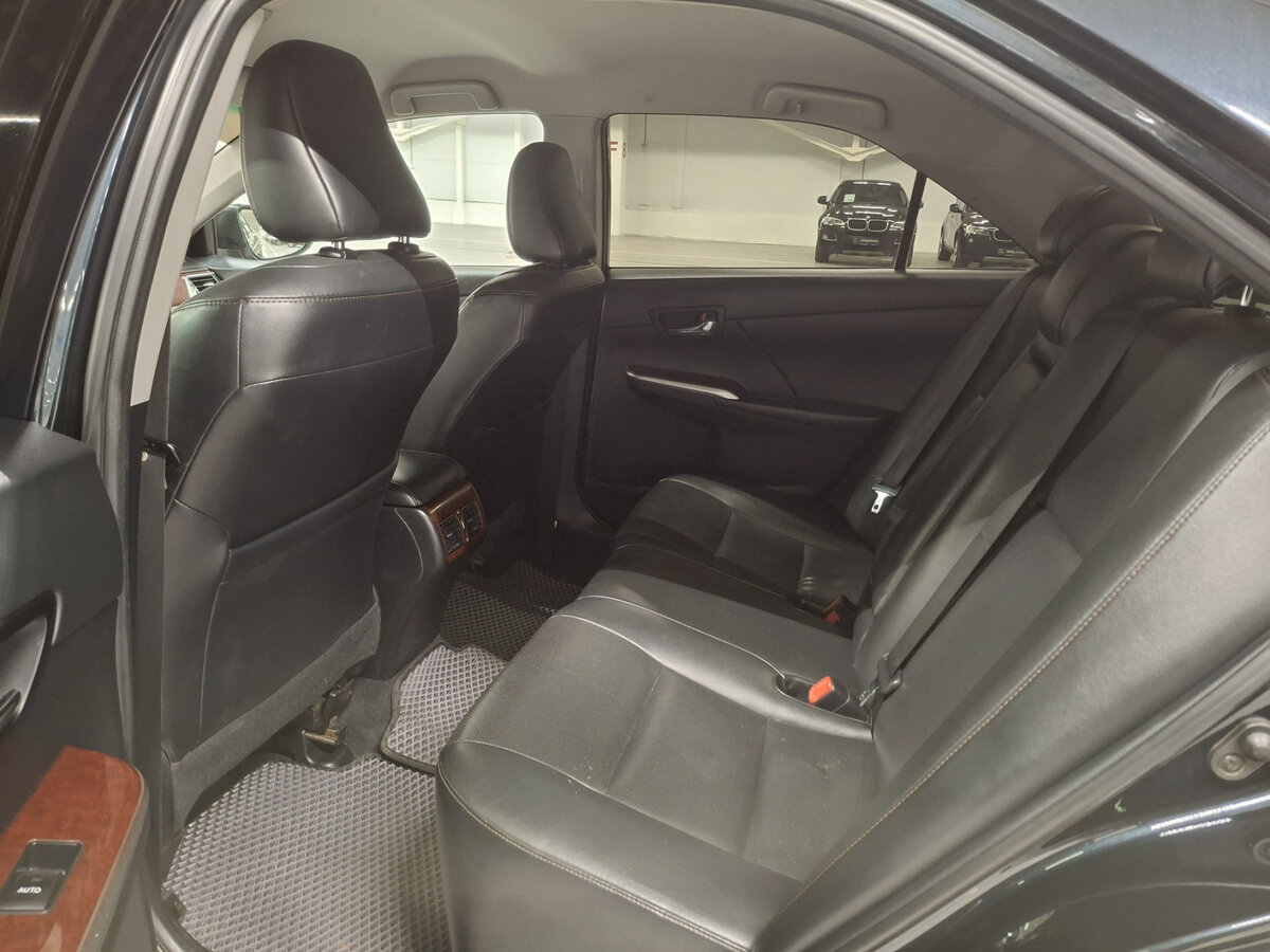 Купить Toyota Camry с пробегом. Фото: #11