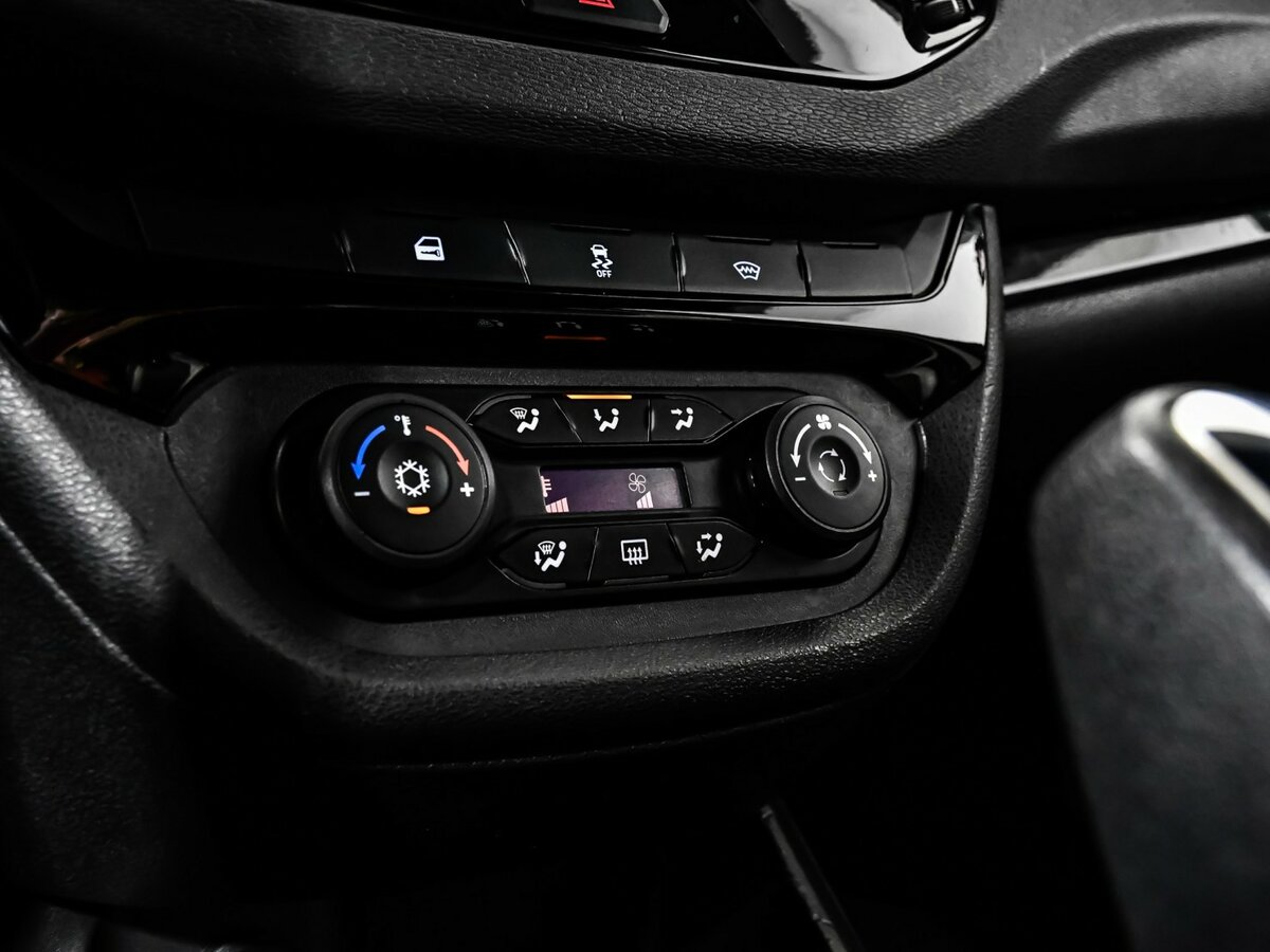 Купить Lada (ВАЗ) Vesta с пробегом. Фото: #11