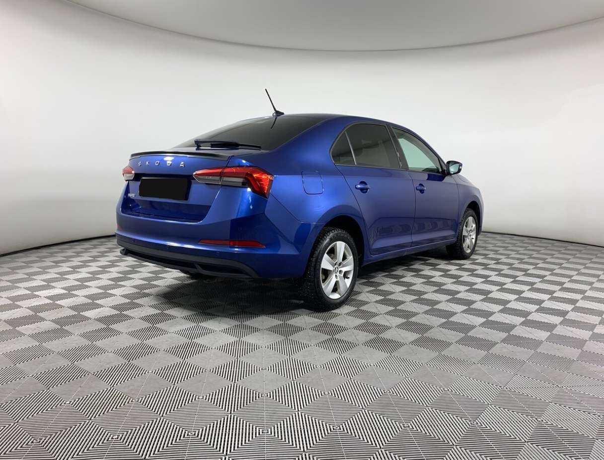 Купить Skoda Rapid с пробегом. Фото: #4