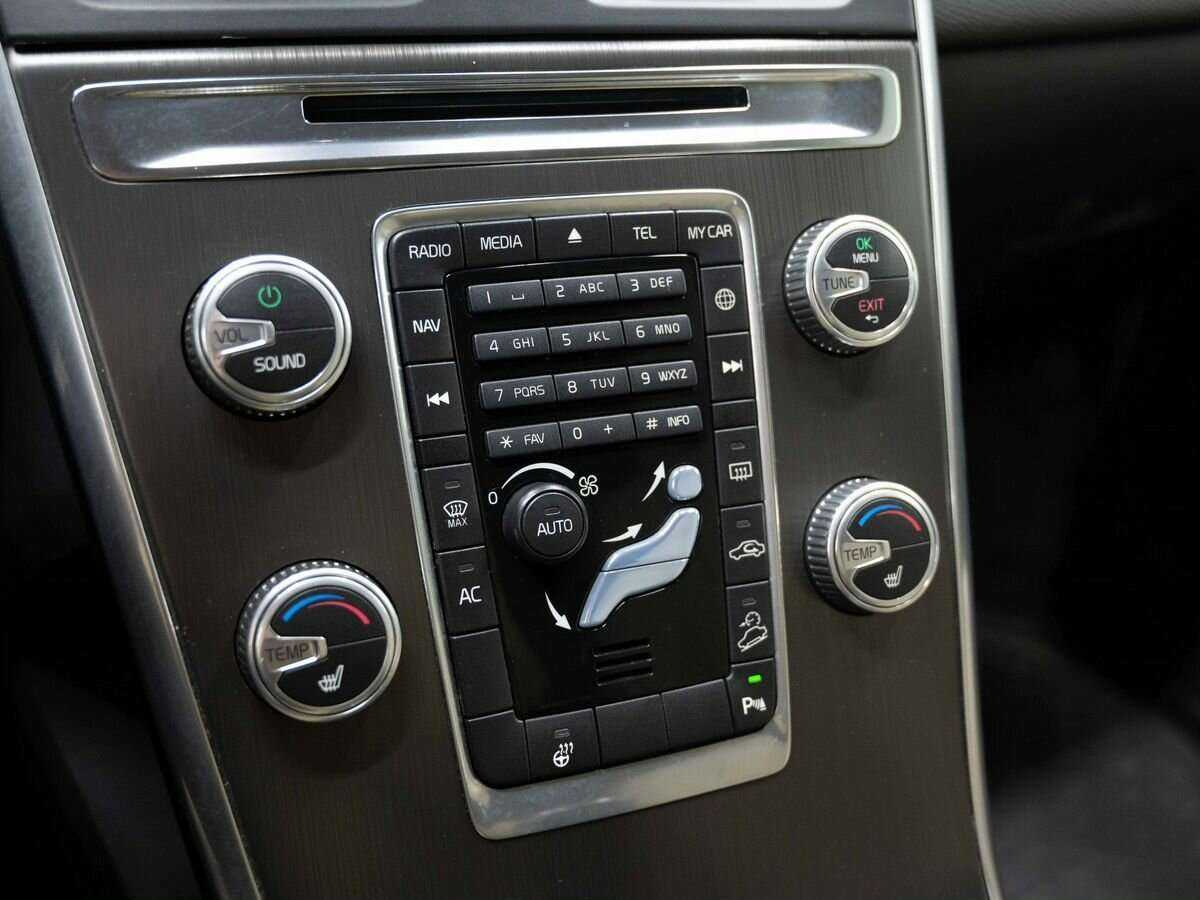 Купить Volvo XC60 с пробегом. Фото: #21