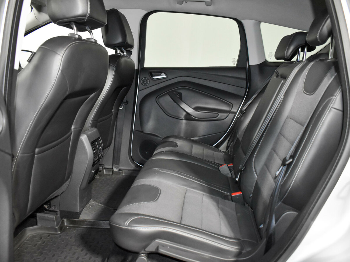 Купить Ford Kuga с пробегом. Фото: #9