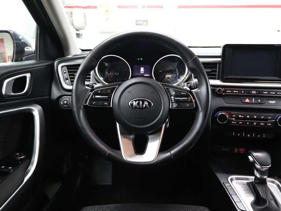 Купить Kia Ceed с пробегом. Фото: #16