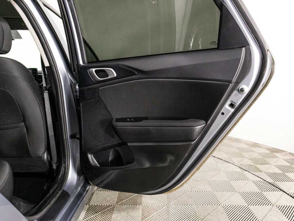 Купить Kia Ceed с пробегом. Фото: #23