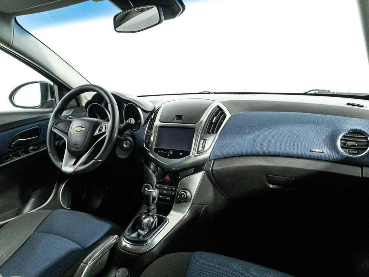Купить Chevrolet Cruze с пробегом. Фото: #8