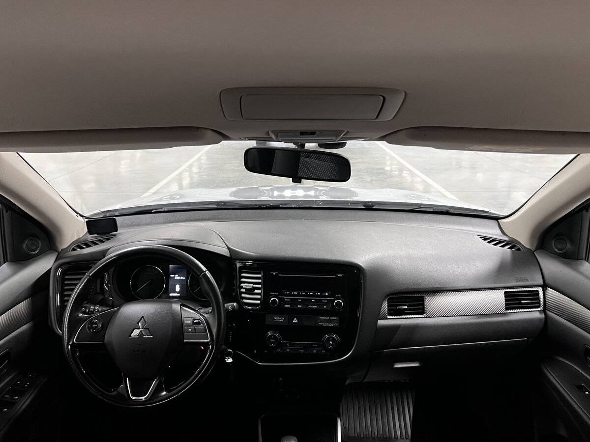 Купить Mitsubishi Outlander с пробегом. Фото: #13